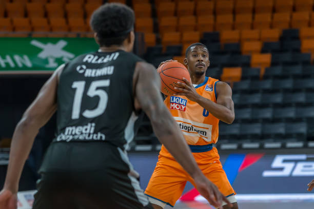 原定与奥萨 原定与奥萨