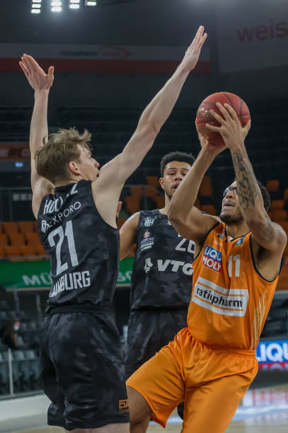 到场上对关 到场上对关