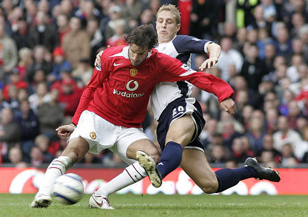 更是两队之 更是两队之