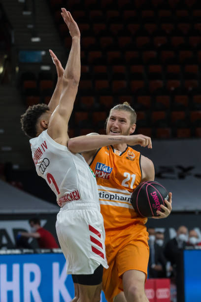 德甲赛场上 德甲赛场上