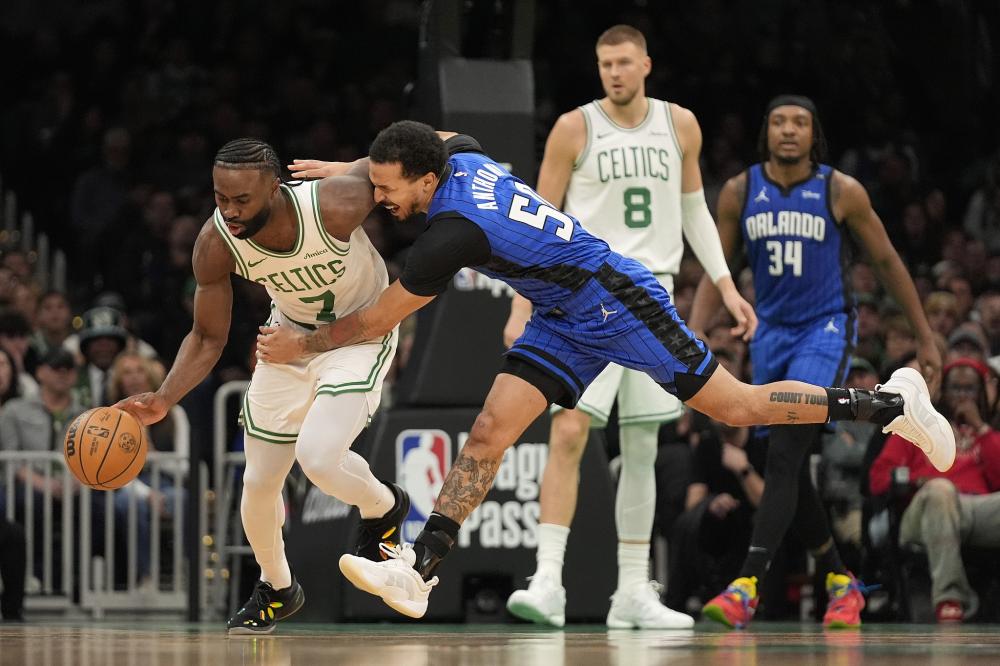 立即将球传 立即将球传